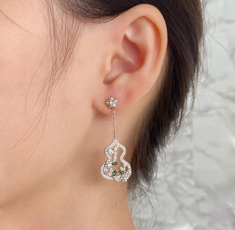 Neat Qeelin Earrings 213386