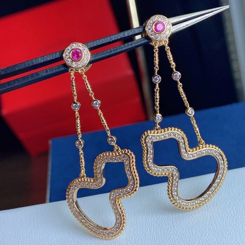 Qeelin Earrings Durable 214479