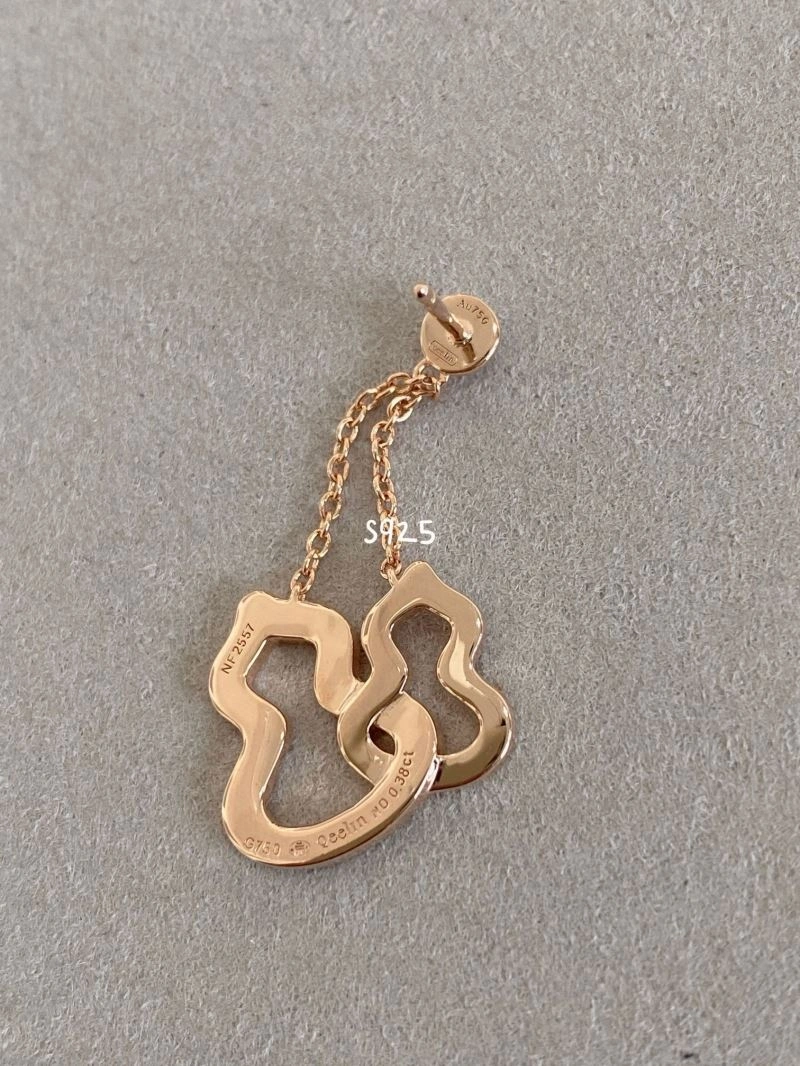Youthful Qeelin Earrings 214475