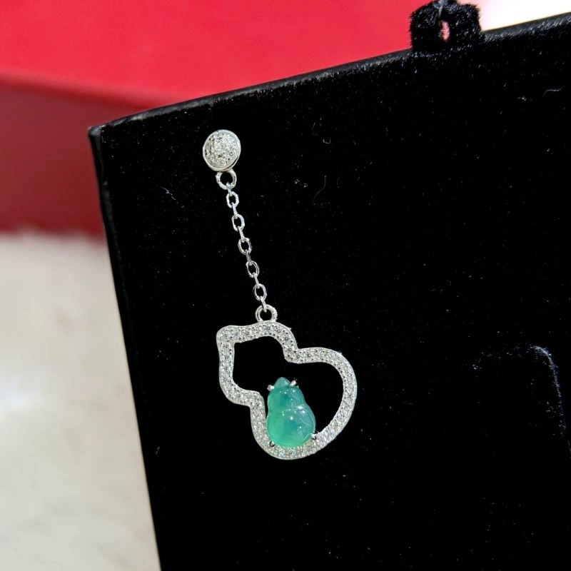 Neat Qeelin Earrings 214188