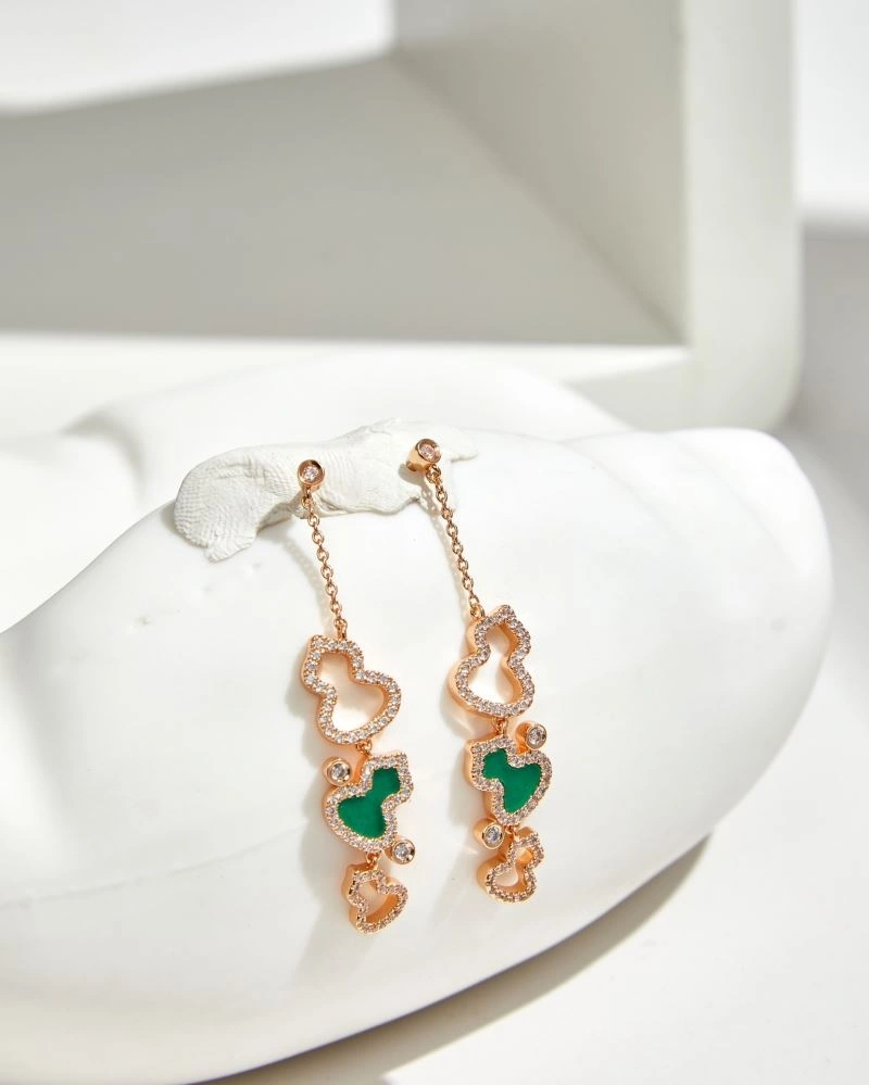 Breathable Qeelin Earrings 214121