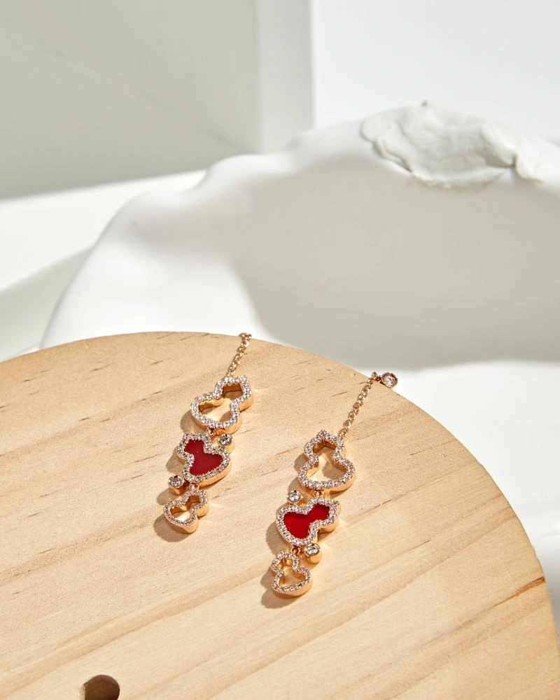 Breathable Qeelin Earrings 214121