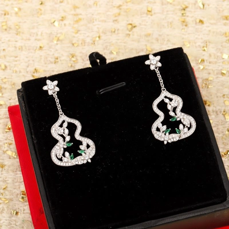 Qeelin Earrings Versatile 214120