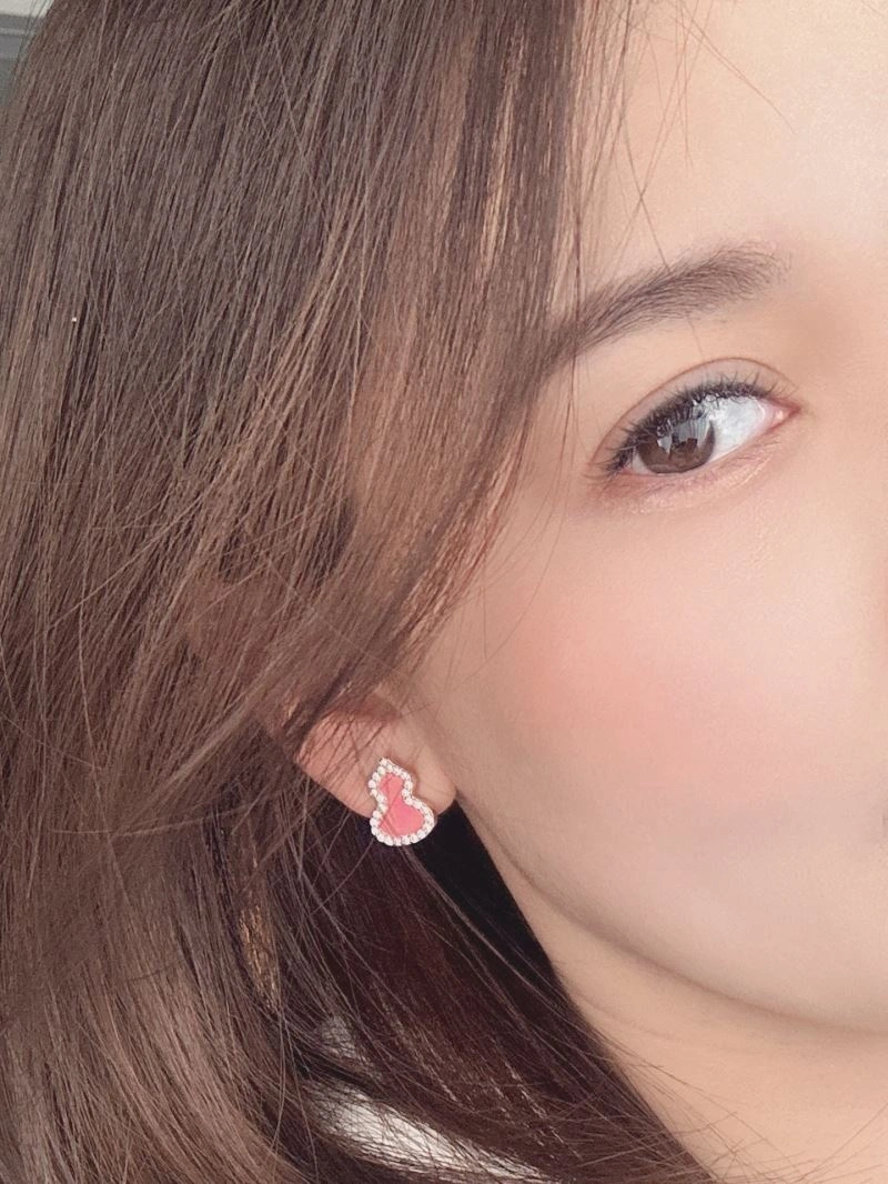 Stretchable Qeelin Earrings 212840
