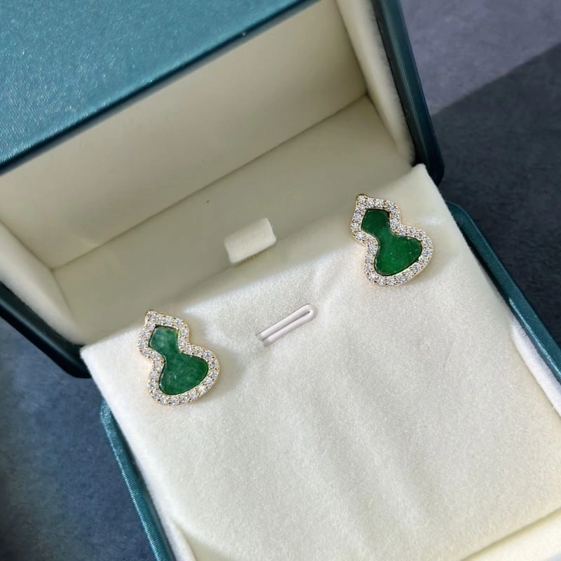 WrinkleFree Qeelin Earrings 212846