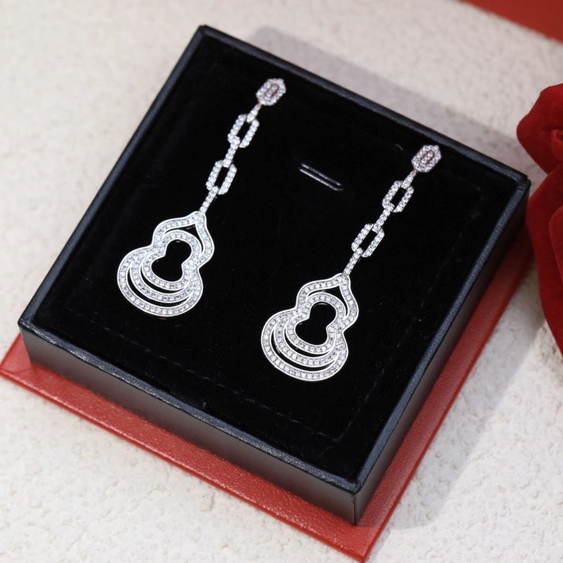 Qeelin Earrings Refined 212521