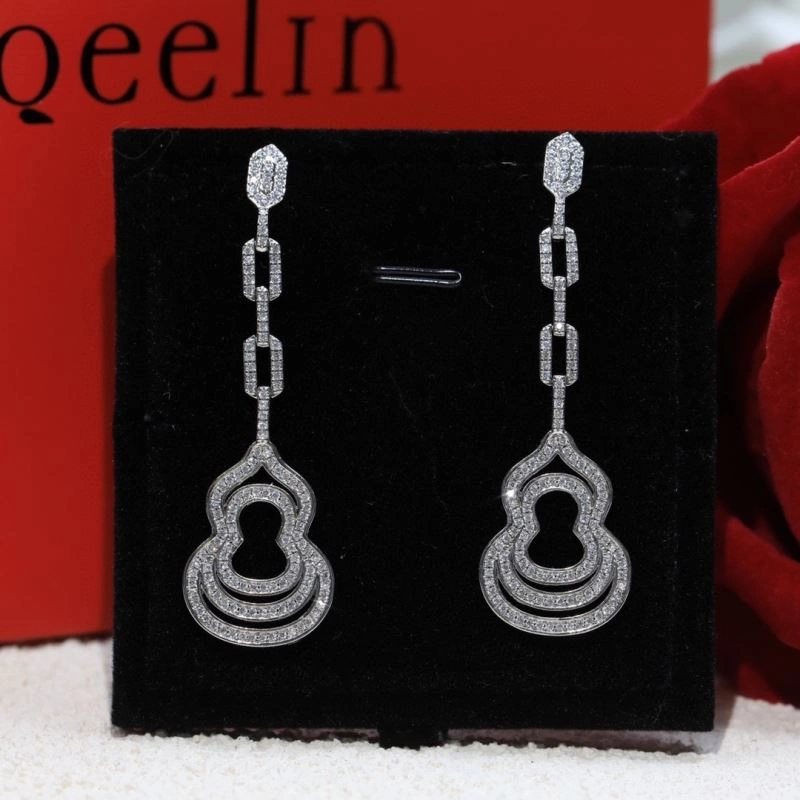 Qeelin Earrings Refined 212521