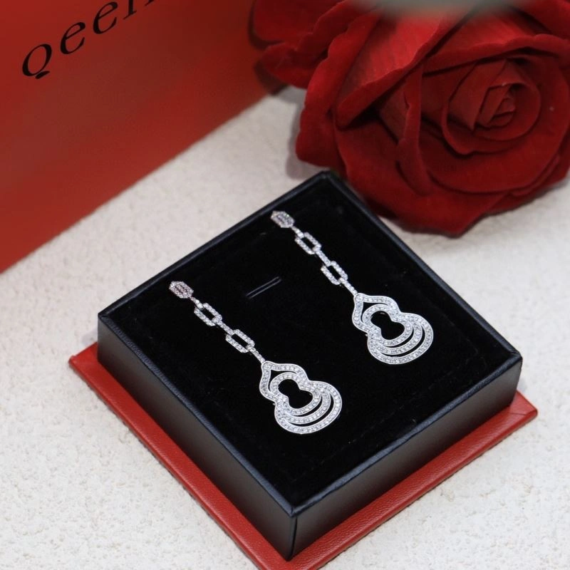 Qeelin Earrings Refined 212521
