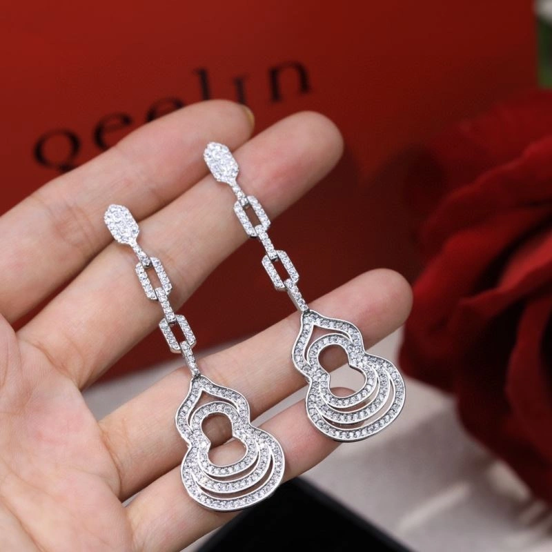 Qeelin Earrings Refined 212521