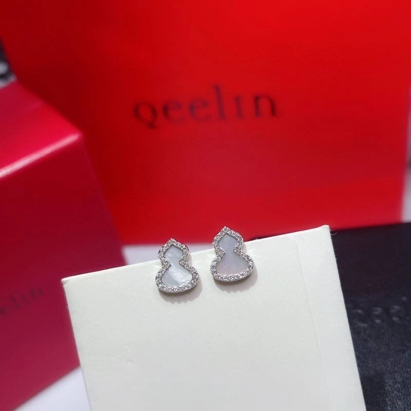 Qeelin Earrings Refined 212523