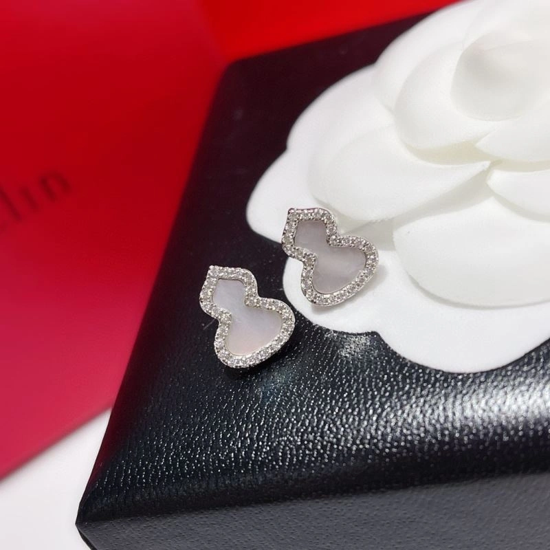 Qeelin Earrings Refined 212523