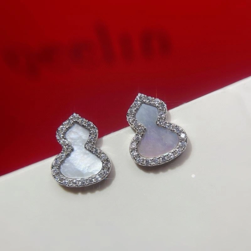 Qeelin Earrings Refined 212523