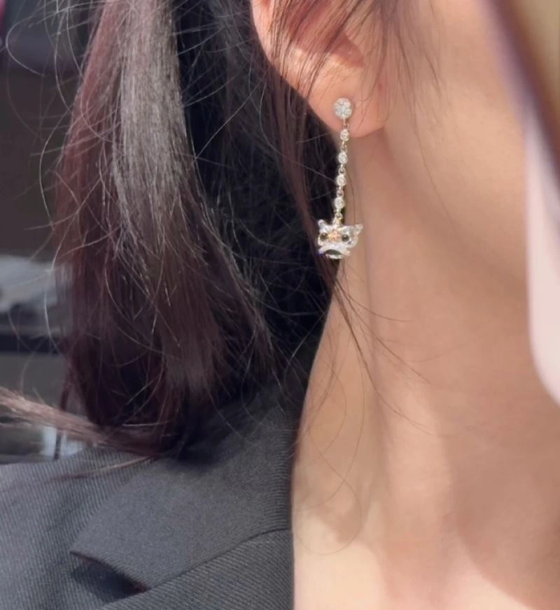Qeelin Earrings Practical 211721
