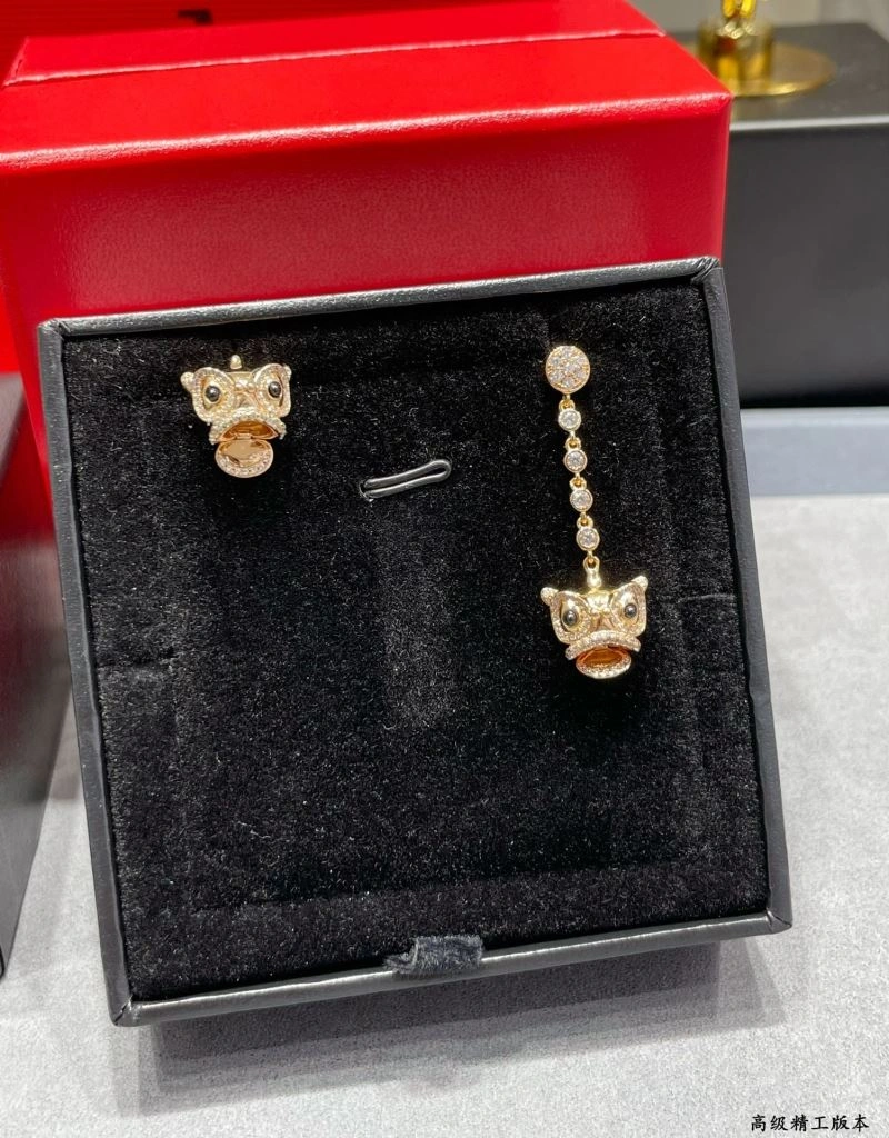 Qeelin Earrings Practical 211721