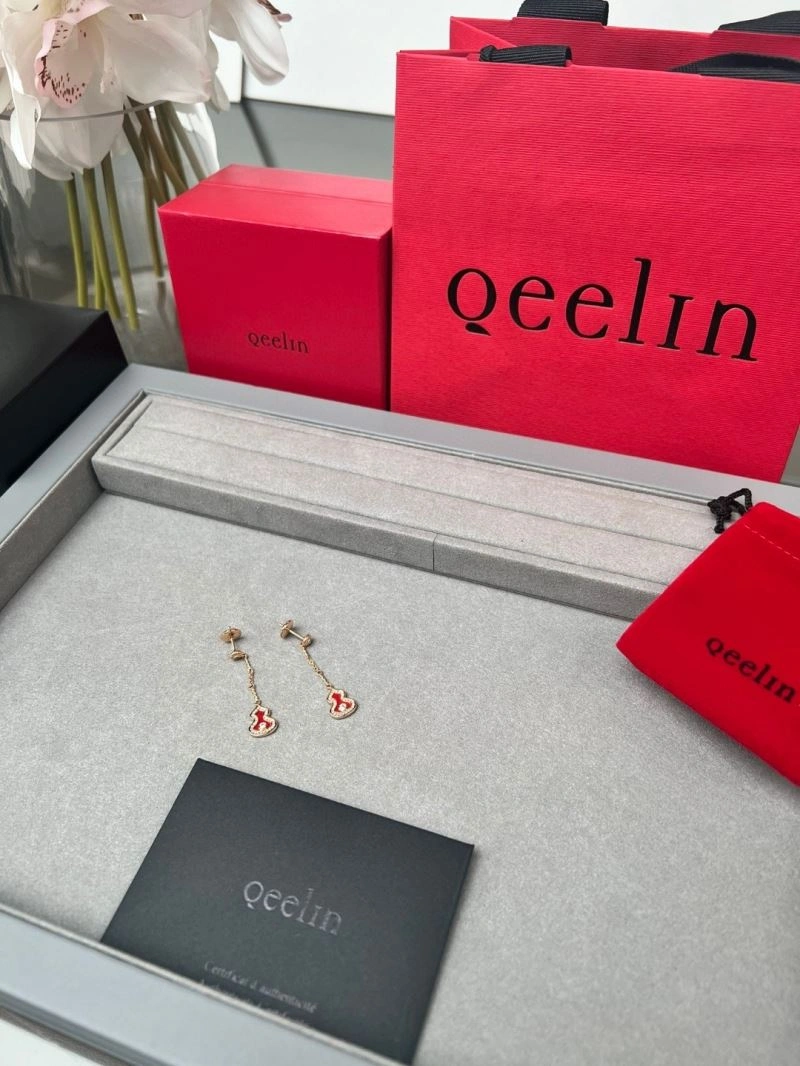 Qeelin Earrings Fashionable 211715