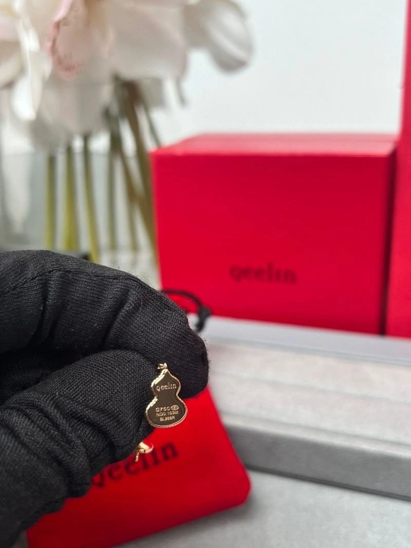 Qeelin Earrings Fashionable 211715