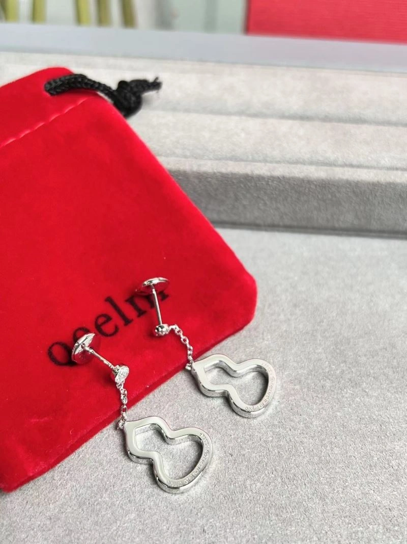 Elegant Qeelin Earrings 211089