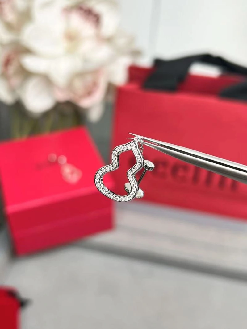 Elegant Qeelin Earrings 211089