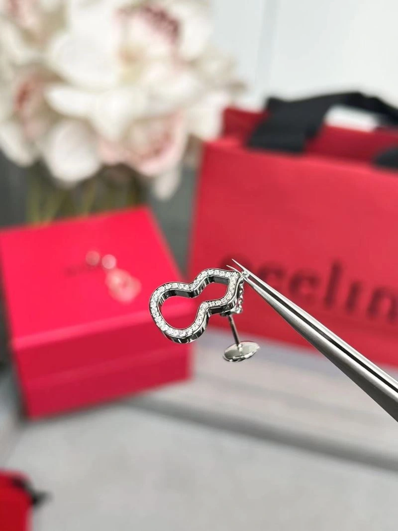 Elegant Qeelin Earrings 211089