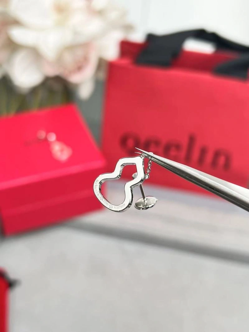 Elegant Qeelin Earrings 211089