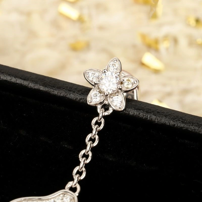 Qeelin Earrings Effortless 210413