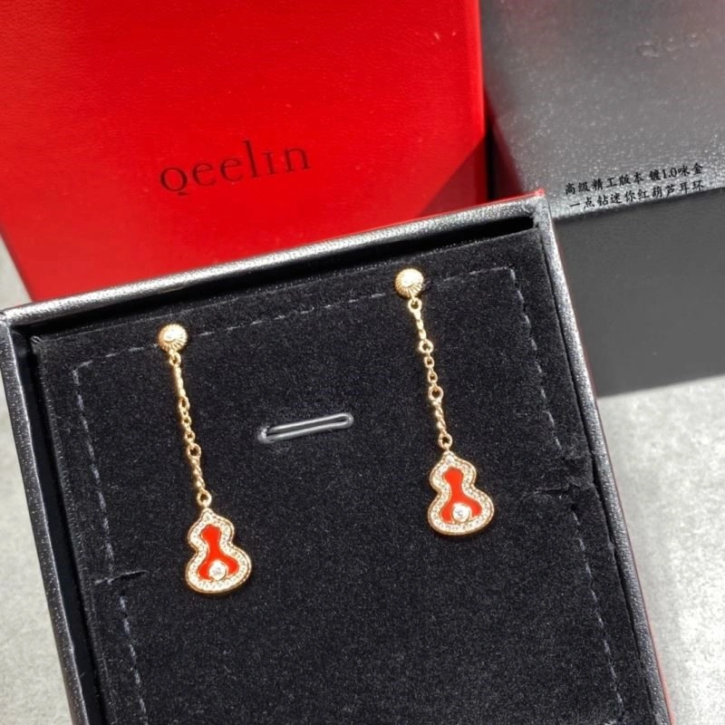 UrbanStyle Qeelin Earrings 210426