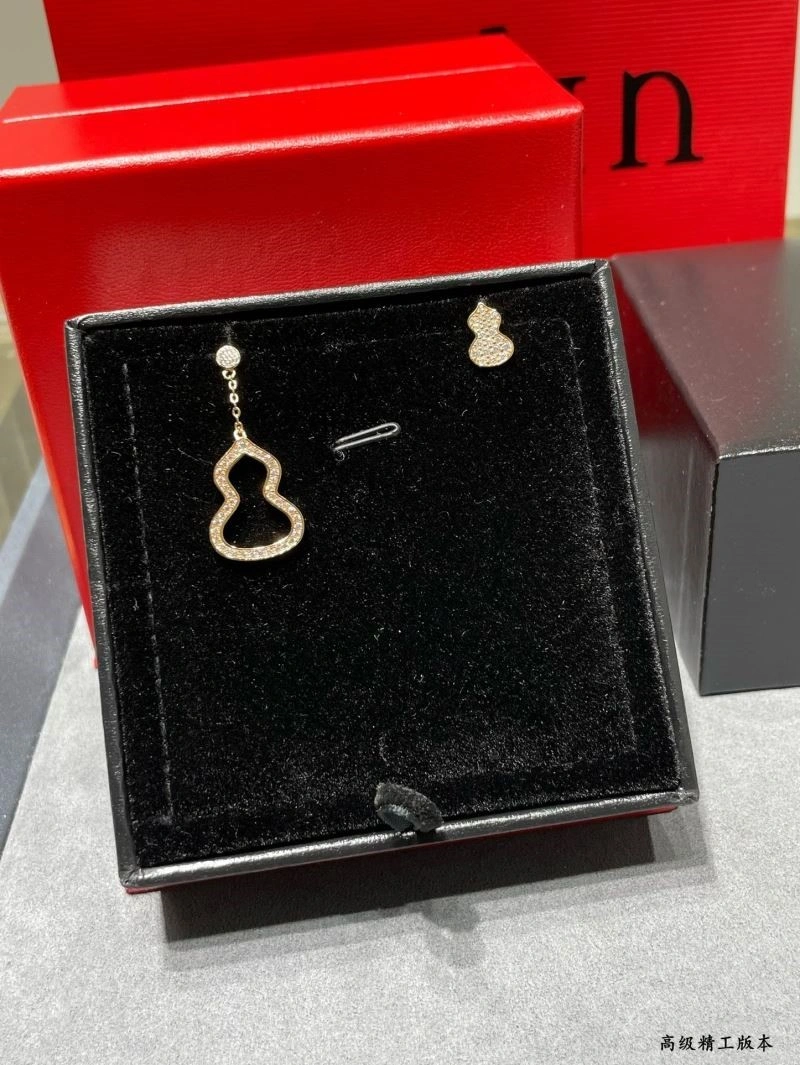 Youthful Qeelin Earrings 210408