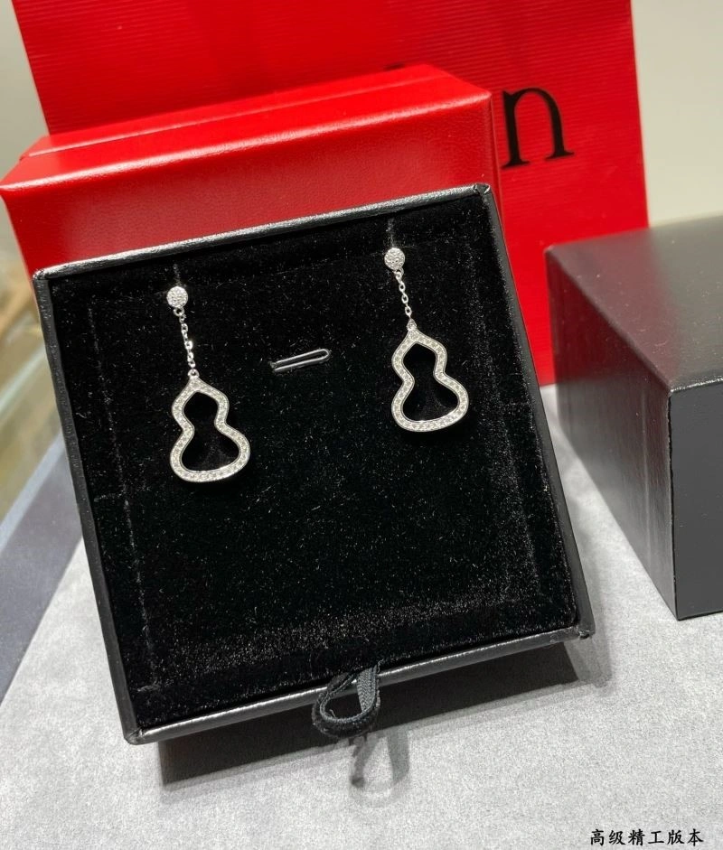 Neat Qeelin Earrings 210412