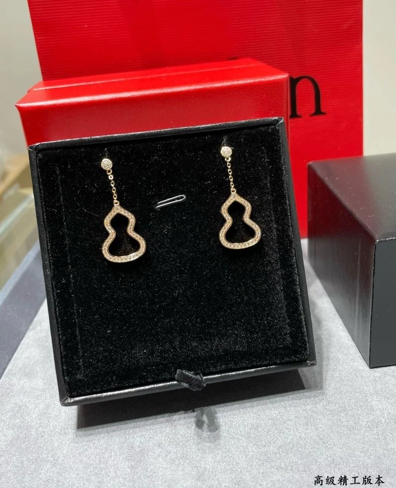 Neat Qeelin Earrings 210412