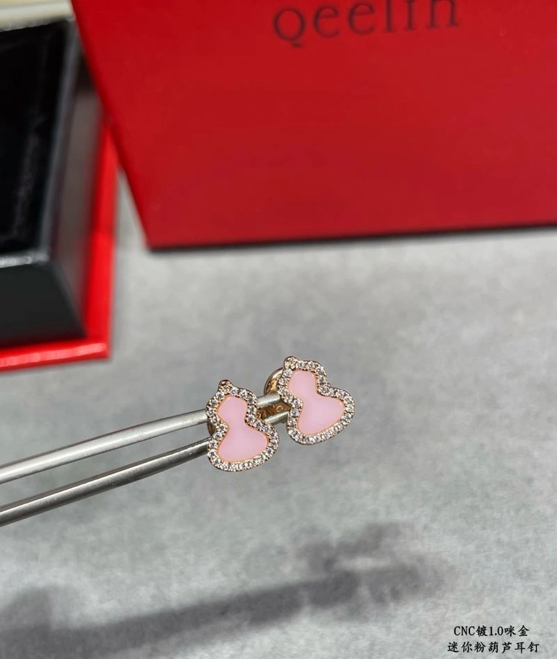 Qeelin Earrings Sleek 210405