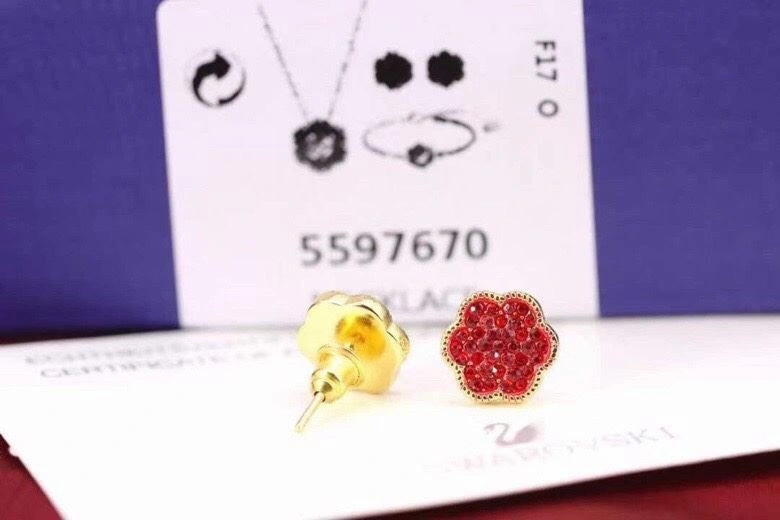 Qeelin Earrings Bold 209652