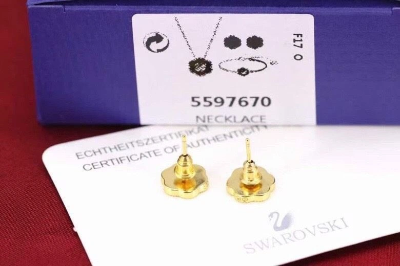 Qeelin Earrings Bold 209652