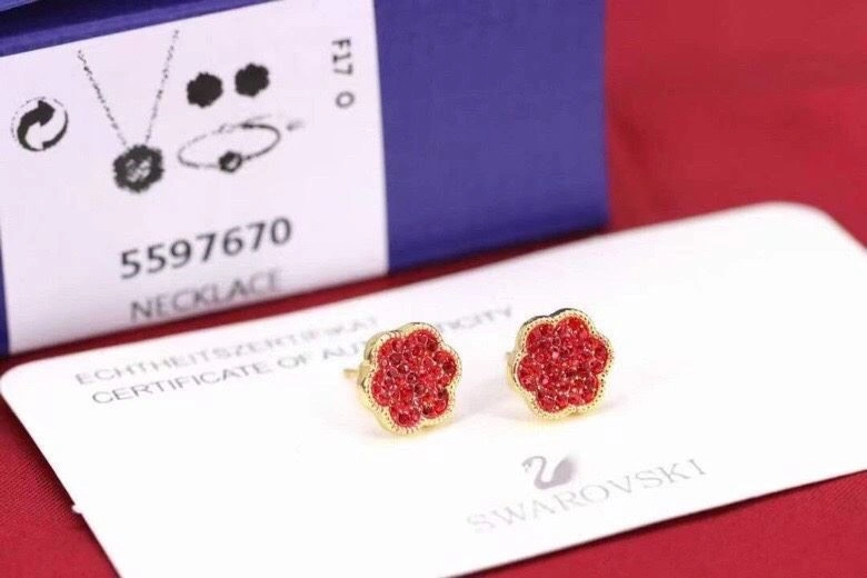 Qeelin Earrings Bold 209652