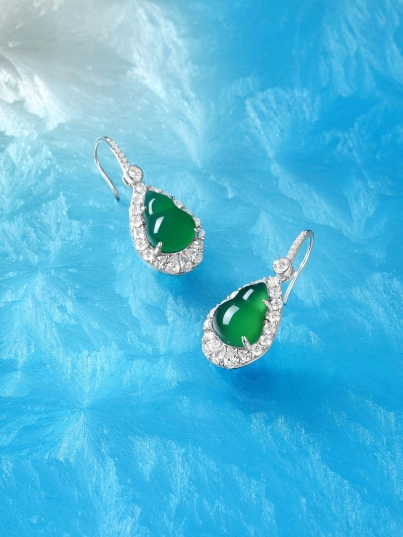 Trendy Qeelin Earrings 209657