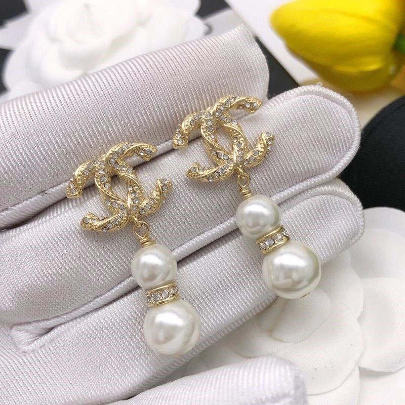 Qeelin Earrings Effortless 209118