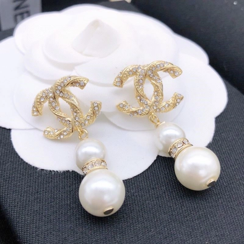 Qeelin Earrings Effortless 209118