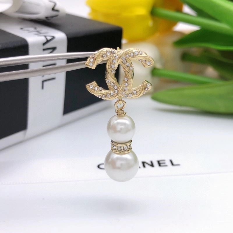 Qeelin Earrings Effortless 209118