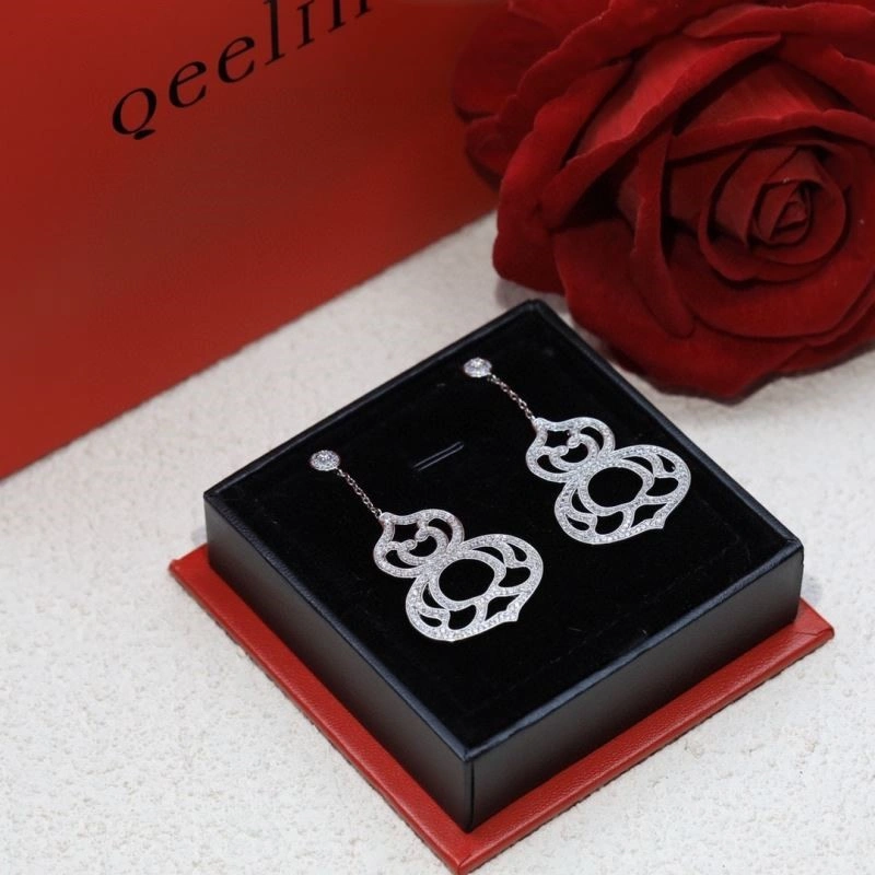 Durable Qeelin Earrings 208467