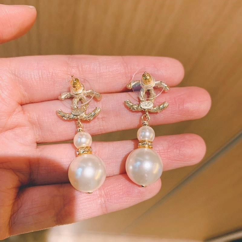 Lightweight Qeelin Earrings 208462