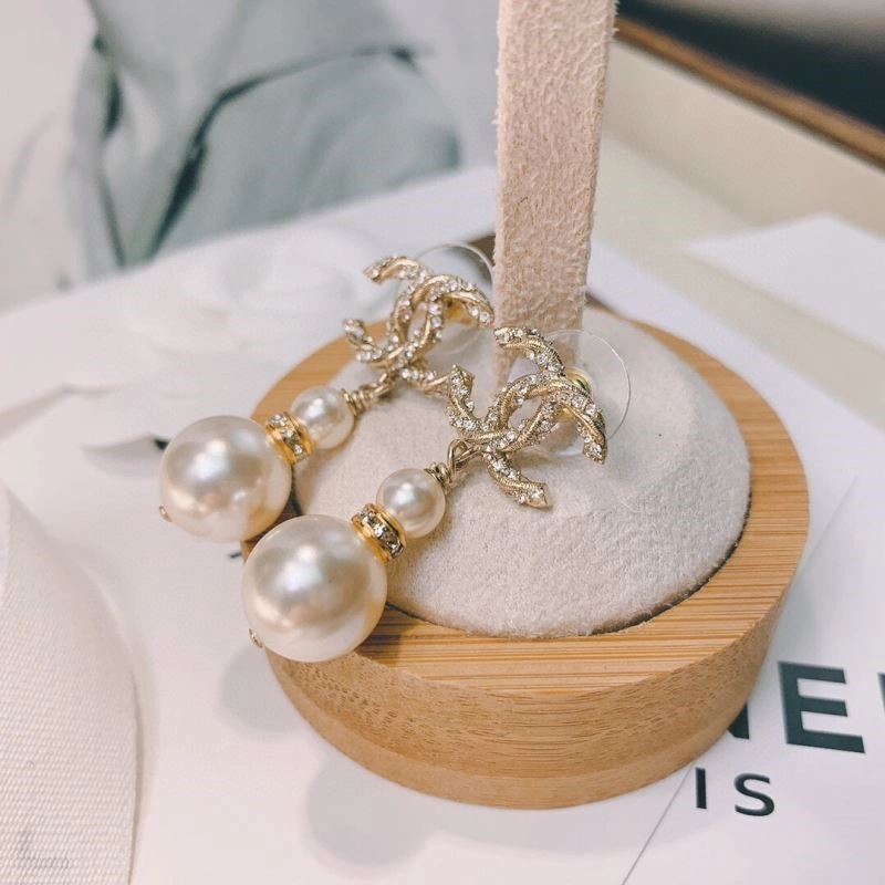 Lightweight Qeelin Earrings 208462