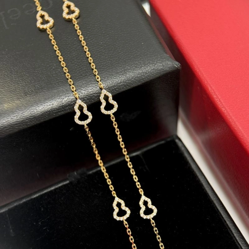 Qeelin Necklaces Bold 213897