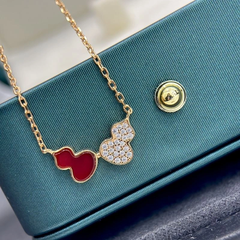 Qeelin Necklaces Packable 213890