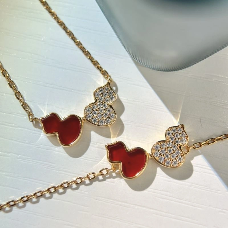 Qeelin Necklaces Packable 213890