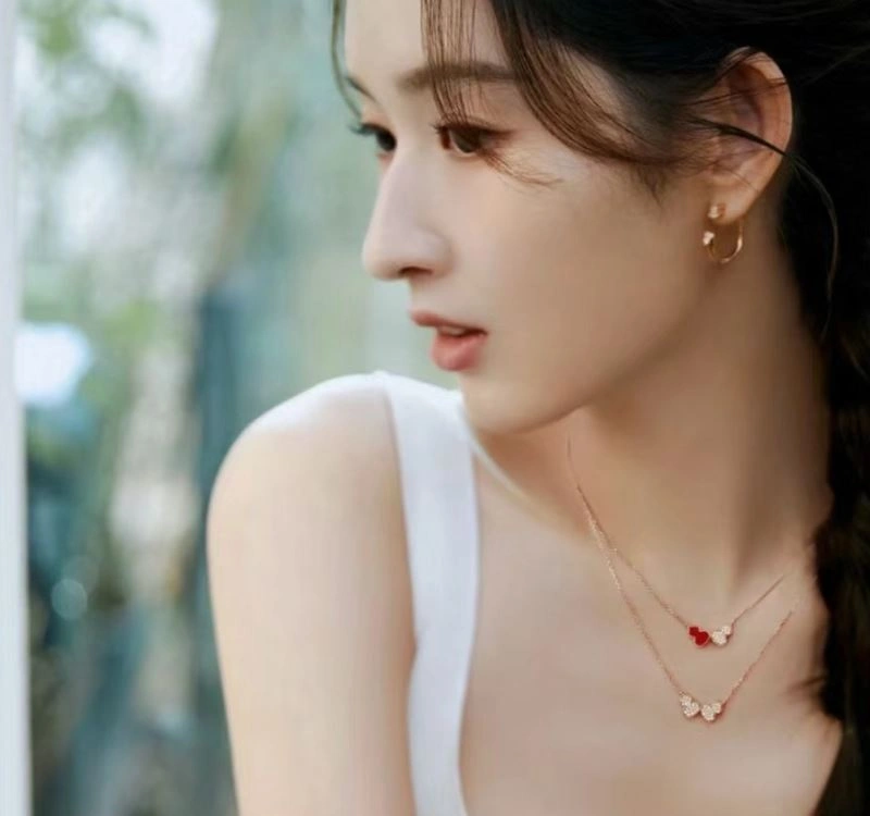 Qeelin Necklaces Packable 213890