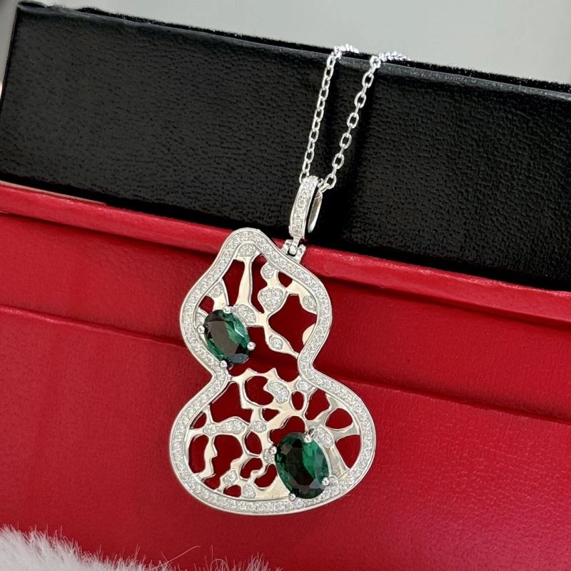 Qeelin Necklaces Unisex 213380