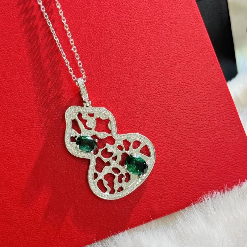 Qeelin Necklaces Unisex 213380