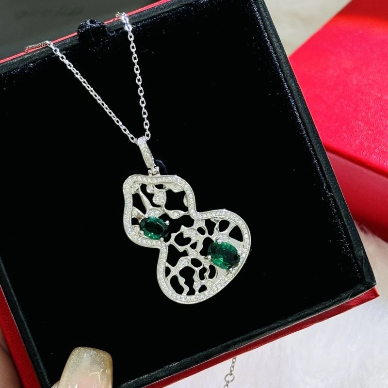 Qeelin Necklaces Unisex 213380