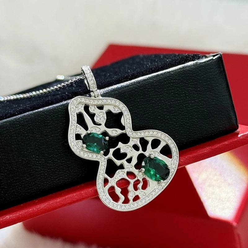 Qeelin Necklaces Unisex 213380