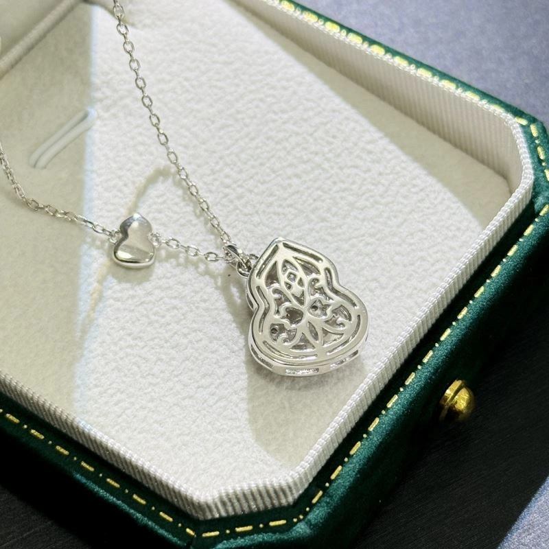 Qeelin Necklaces SportInspired 213378