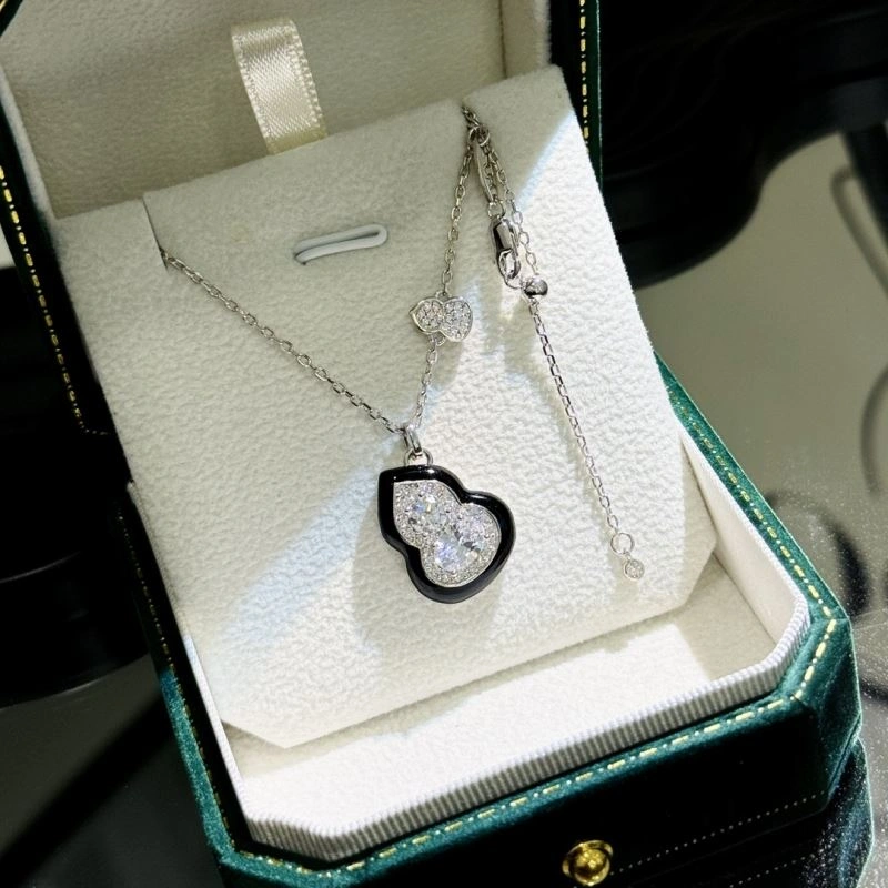Qeelin Necklaces SportInspired 213378